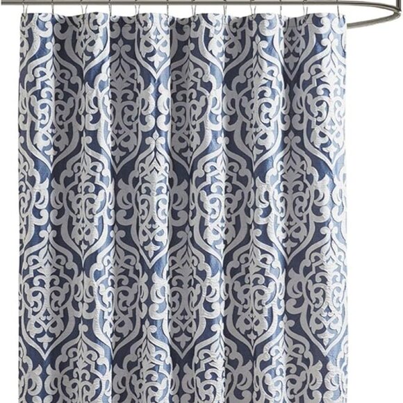 Madison Park Odette Gray & Silver Jacquard Medallion Shower Curtain 72"x72"-NEW - Picture 1 of 5